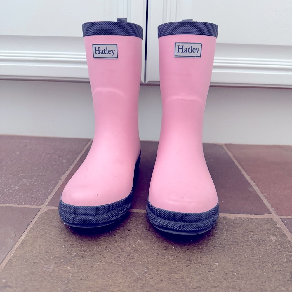 Hatley - Pink and Navy Matte Rain Boots - size 3 Kids